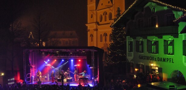     The party of the year - the New Year's Eve Warm Up in St. Johann in Tirol / St. Johann in Tirol